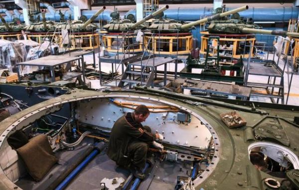 Эксперт Михайлов: ОПК ЕС не может сравниться с РФ по объемам производства оружия