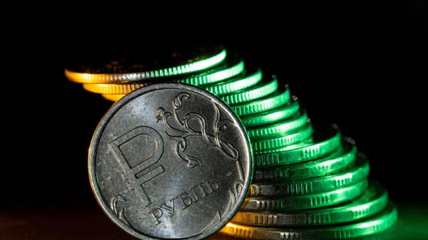 Аналитик Шнейдерман допустил умеренное укрепление рубля