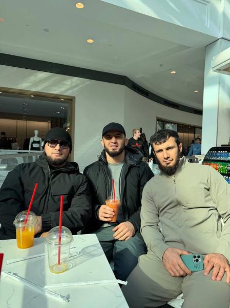 Хабиб и Дуров теперь друзья? Готовят проект для телеграма и хотят вместе тренироваться