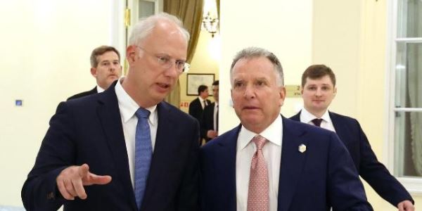 План, заставший Украину врасплох, — следствие тайных переговоров между США и Россией (Bloomberg, США)