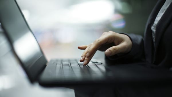 Финансист Иваткина рассказала, как сэкономить на подписках