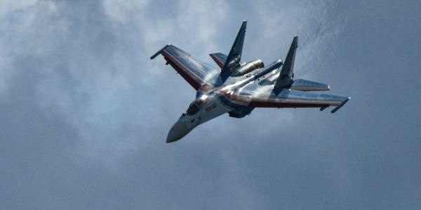 Классическая победа российских ВКС! Истребитель Су-30СМ2 бьет по комплексу Patriot с малой высоты (Sohu, Китай)