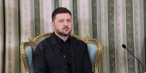 Жестко по форме, неопределенно по сути. Зеленский записал видеообращение по поводу мирного плана Трампа (Страна.ua, Украина)