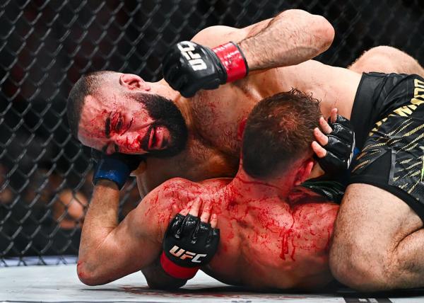 Царукян в погоне за поясом и тяжелые поединки для команды Хабиба. UFC едет в Катар