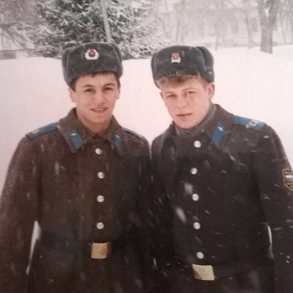 «Могу бутылку пива после тренировки, вечером – две-три рюмки водки». Он дерется в 50 – и не думает завершать