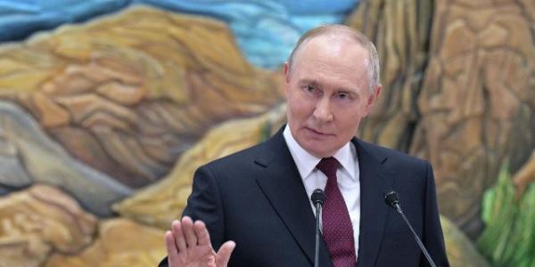 Владимир Путин ответил на вопросы российских журналистов по итогам госвизита в Киргизию и саммита ОДКБ