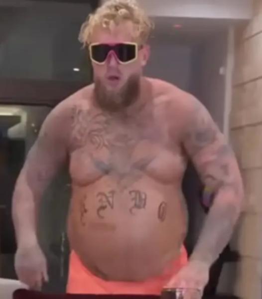 Джейк Пол с пивом и огромным пузом: так он шутит про подготовку к бою с Джошуа 🔥