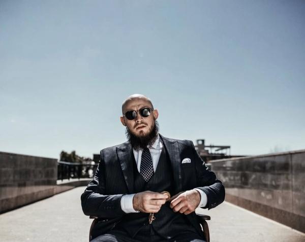 «Могу позволить Ролексы, но у меня Гармин за 100 тысяч». Наш боец UFC не проигрывает 12 лет – большое интервью